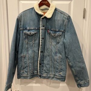 Levi's Light Blue Denim Jacket with Cream Sherpa Collar